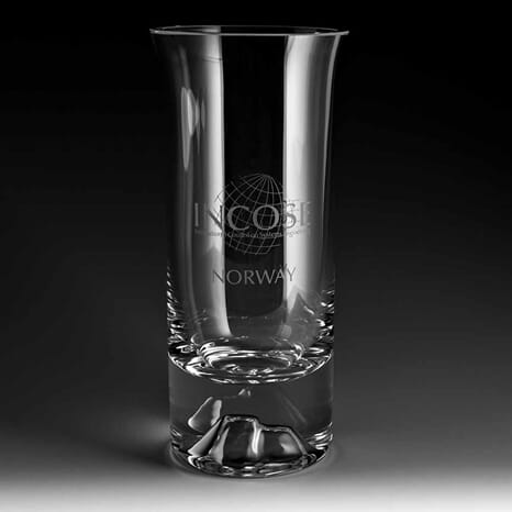 Glittertind glass og vase i 8 størrelser med eget sandblåst motiv